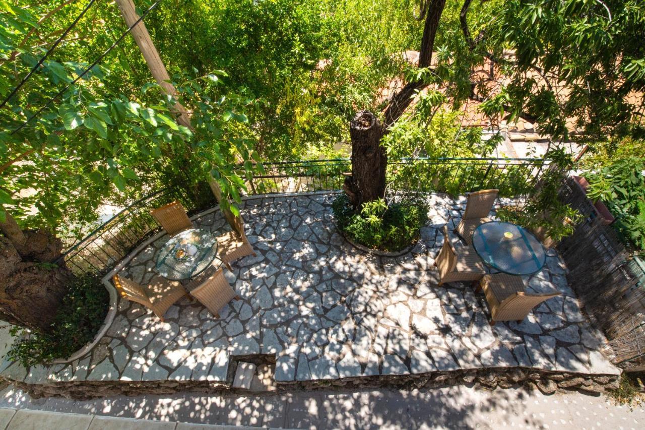 Almondtree House - Private Parking Holiday home *