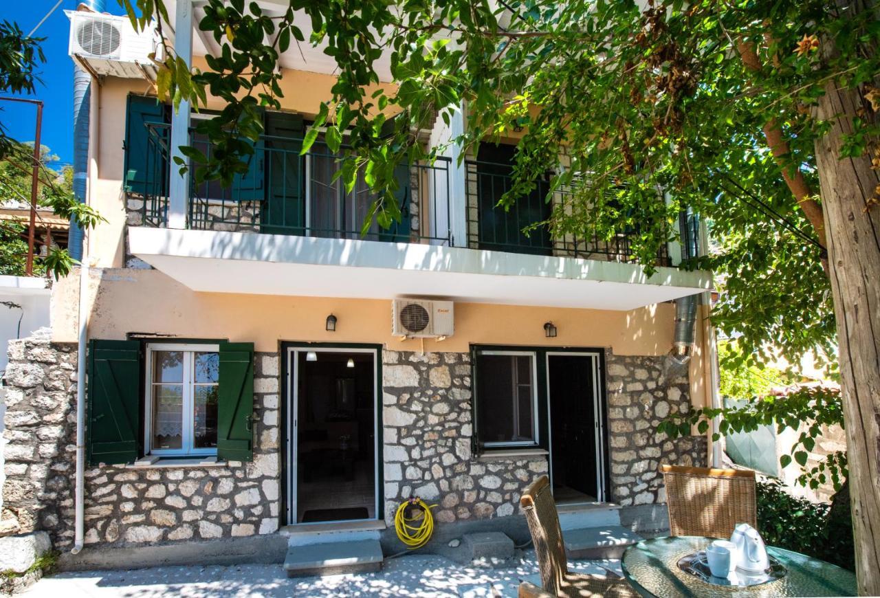 Holiday home Almondtree House - Private Parking Exanthia