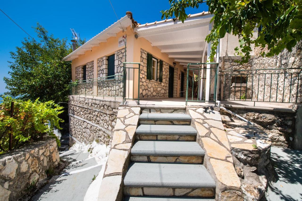 Almondtree House - Private Parking Holiday home